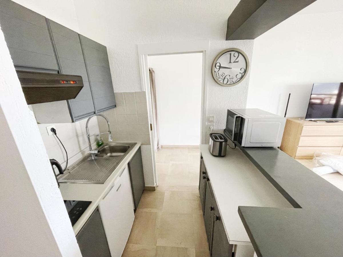 #41 Marina Riviera Bay - Marine Baie Des Anges - Studio Vue Mer Et Port Вильнёв-Лубе Экстерьер фото